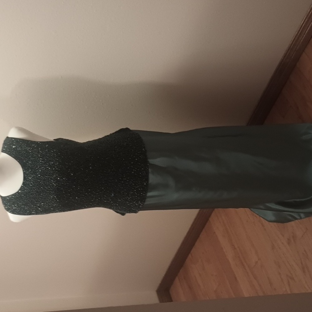 designer formal dress_ size 14 _3 peices_